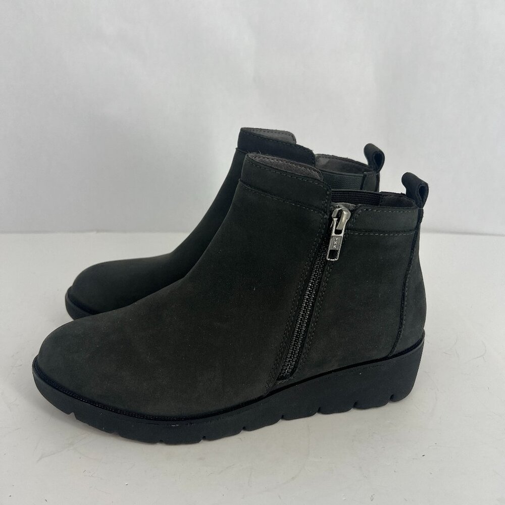 Earth Rhone Gray Ankle Boots